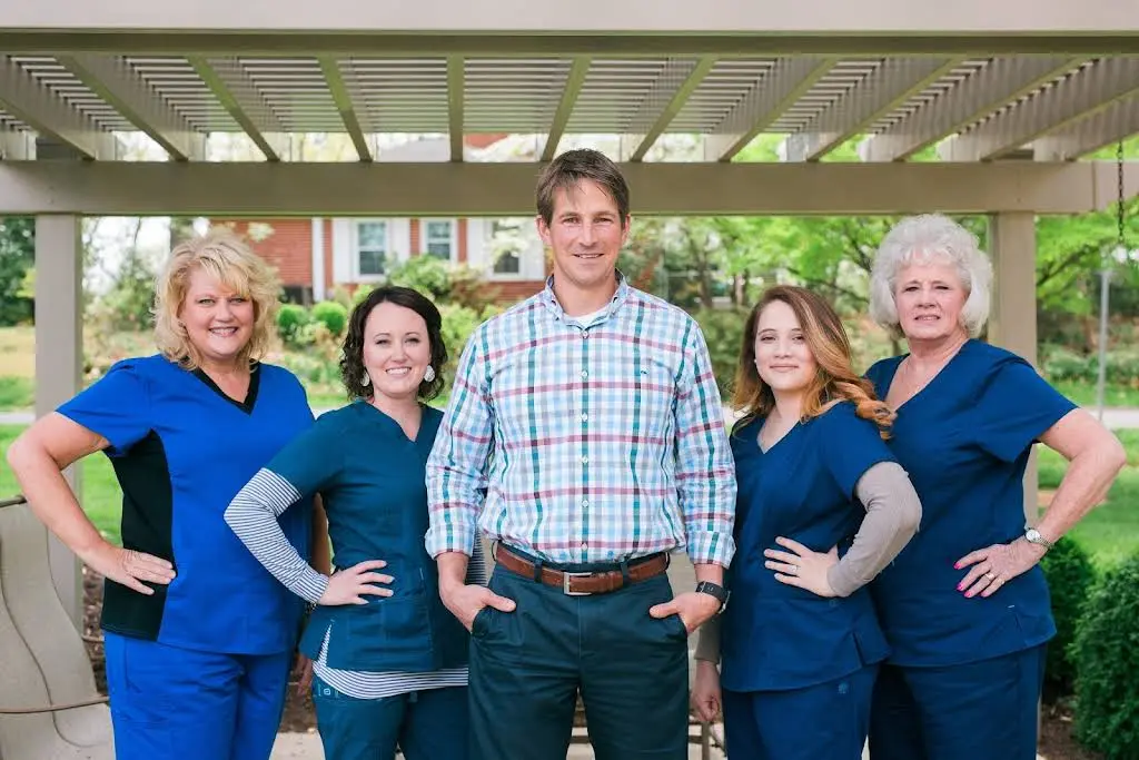 South River Dental, William C Potter D.D.S. - Professional dental clinic exterior with modern facilities