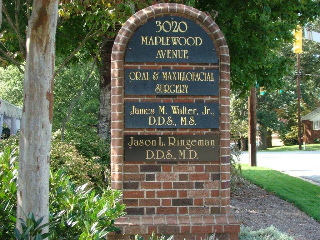 Salem Oral and Maxillofacial Surgery - Professional dental clinic exterior with modern facilities