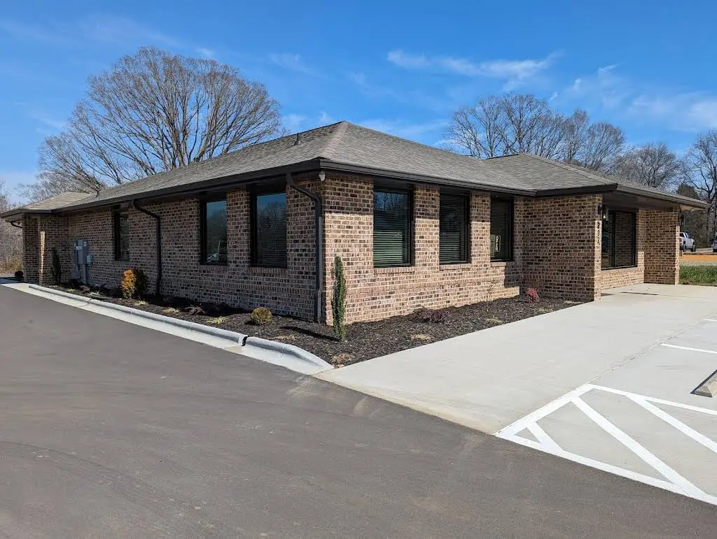 Maiden Family Dentistry - Professional dental clinic exterior with modern facilities