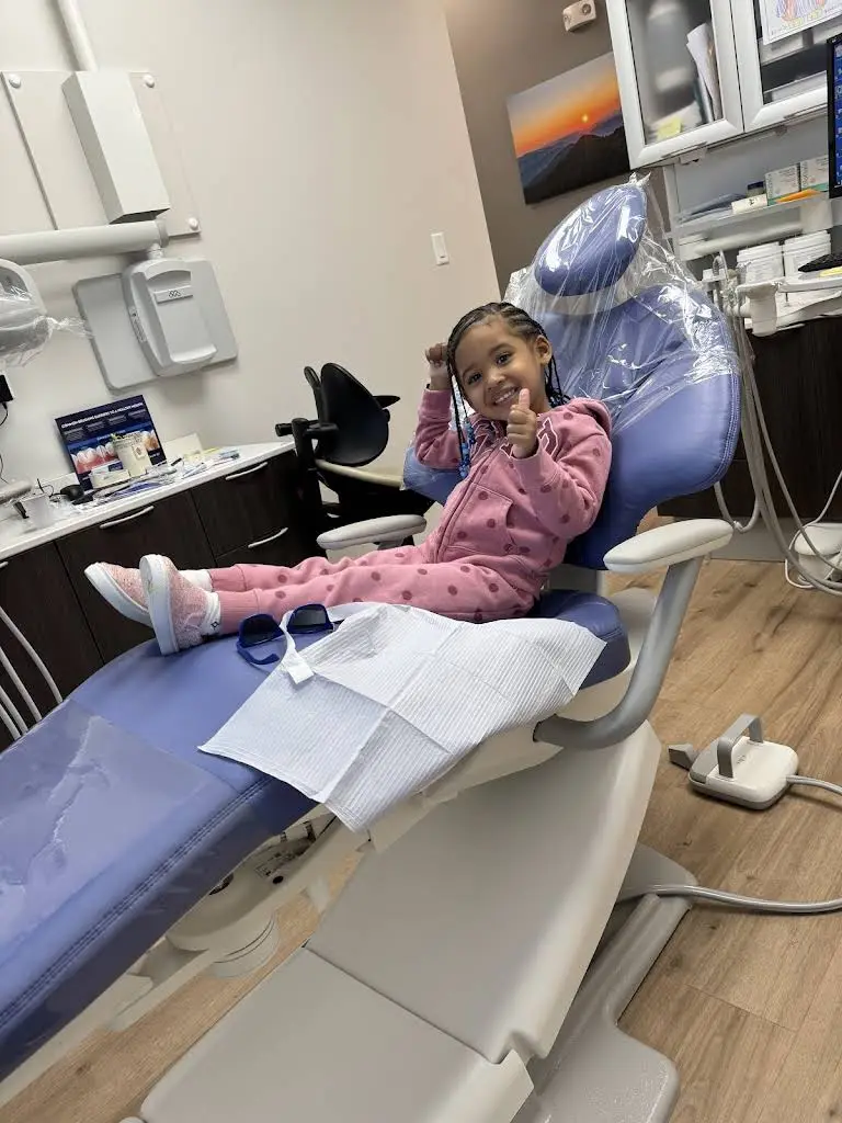 Mabry Family Dentistry - Professional dental clinic exterior with modern facilities