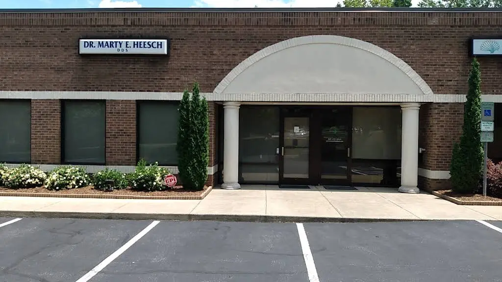 Healthy Smiles 4 Life - Professional dental clinic exterior with modern facilities