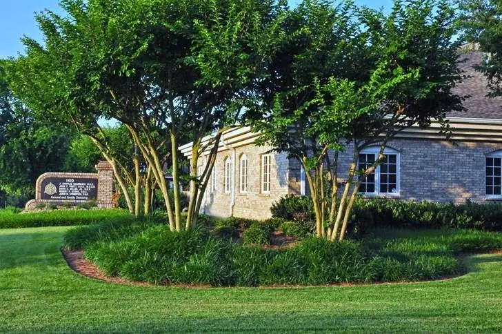 Winston Smiles - Professional dental clinic exterior with modern facilities