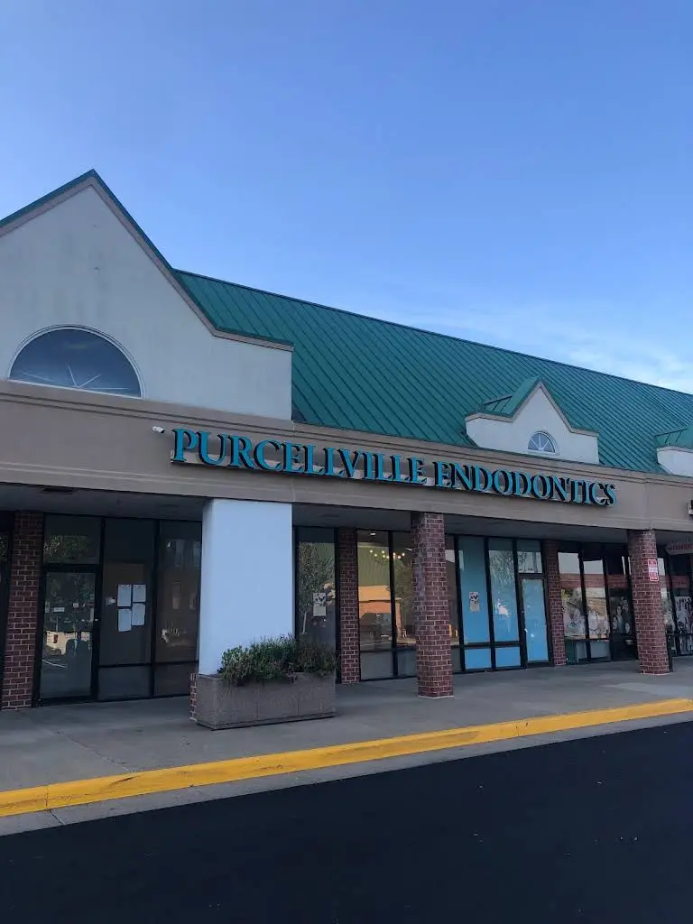 Purcellville Endodontics - Professional dental clinic exterior with modern facilities