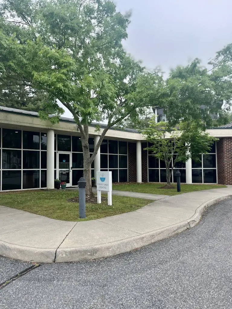 Forest Lakes Dental - Professional dental clinic exterior with modern facilities
