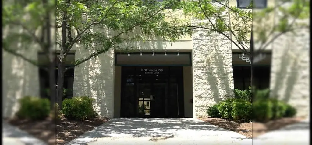 Charlottesville Dental Care - Professional dental clinic exterior with modern facilities