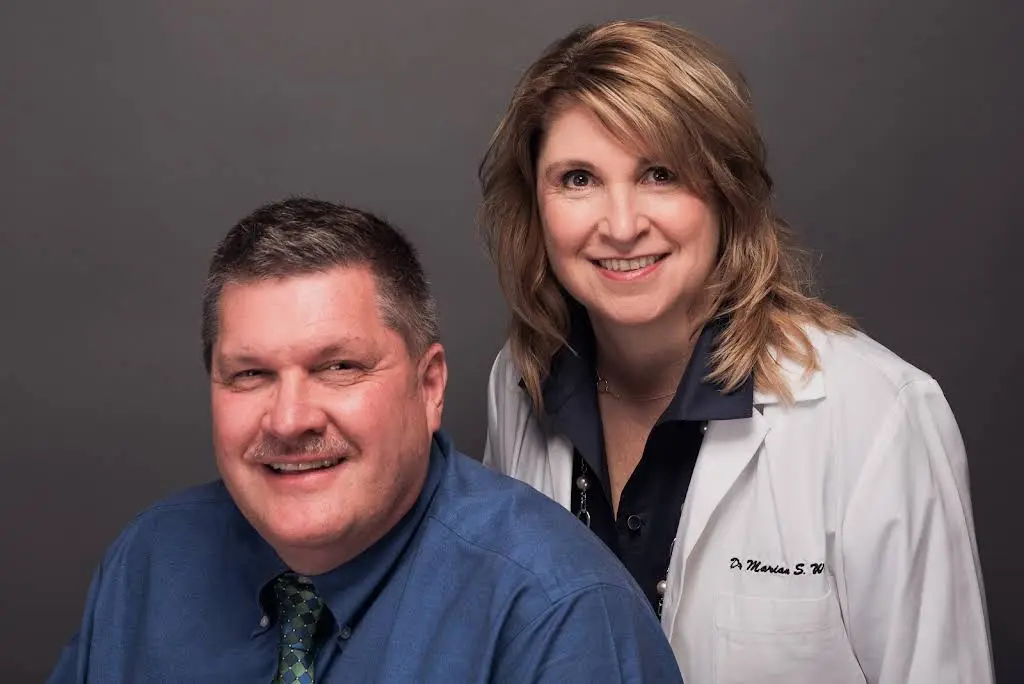Doleski & Wolford Orthodontics - Professional dental clinic exterior with modern facilities