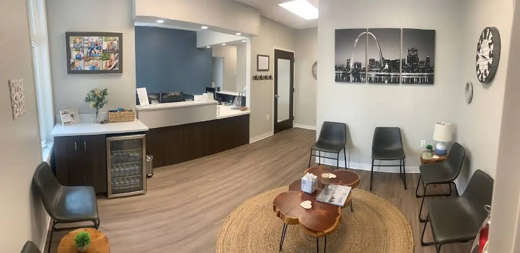 River City Endodontics - Professional dental clinic exterior with modern facilities