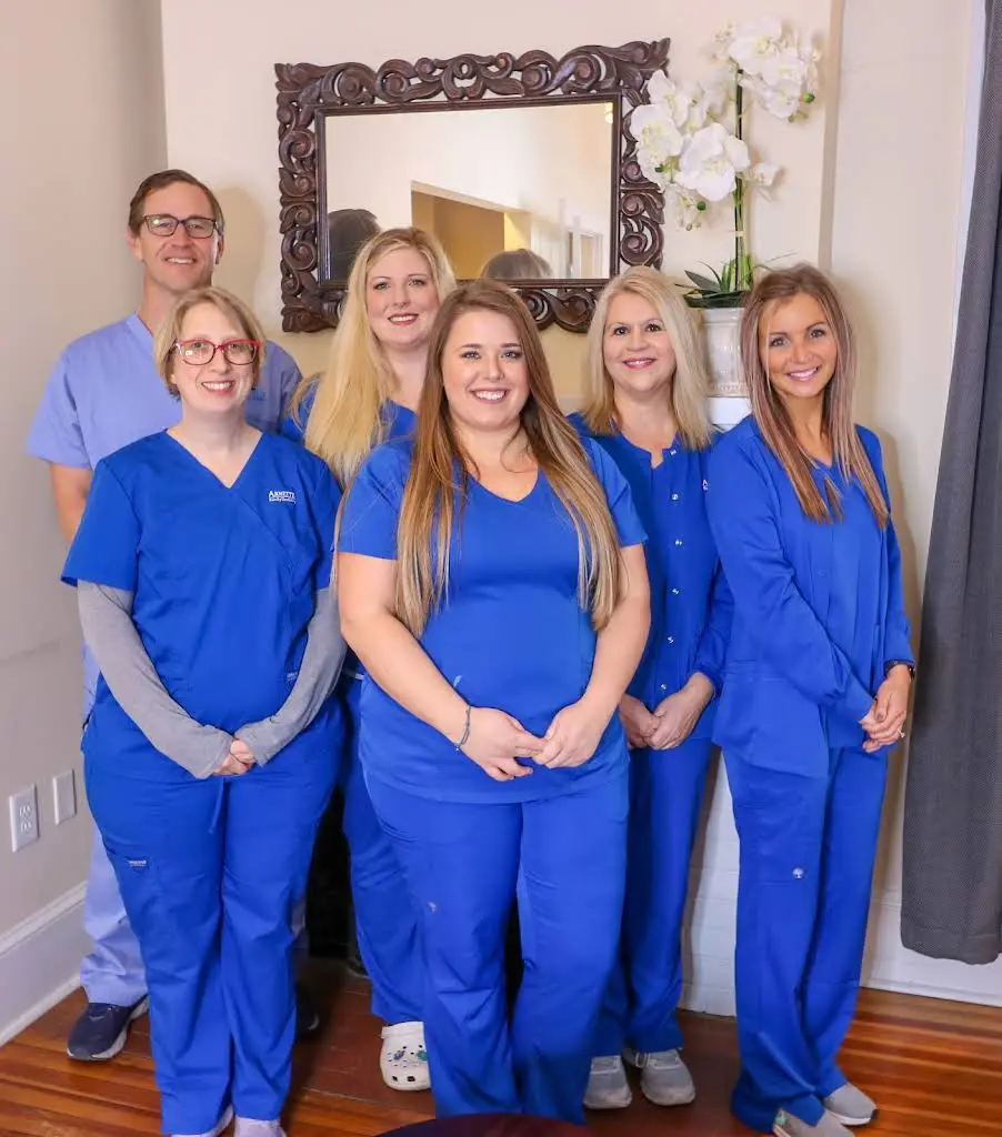 Arnette Family Dentistry - Professional dental clinic exterior with modern facilities