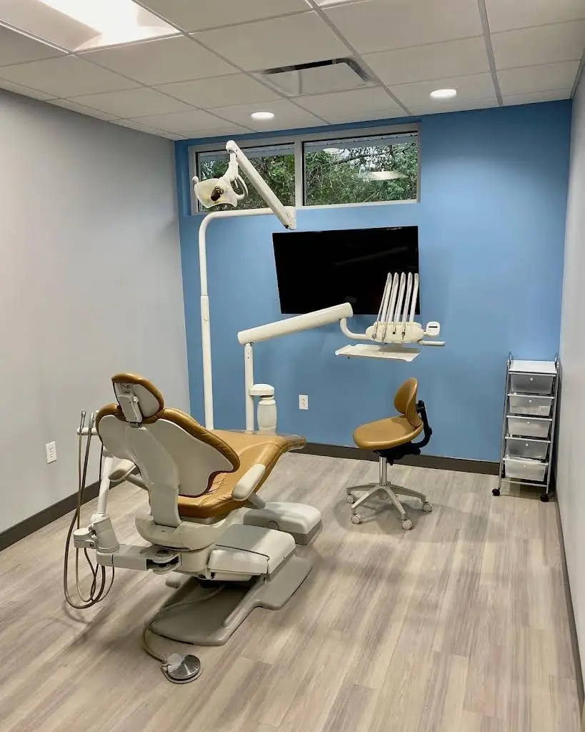 Gastonia Family Dentistry - Professional dental clinic exterior with modern facilities