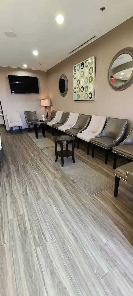 Viney P. Saini Orthodontics - Professional dental clinic exterior with modern facilities