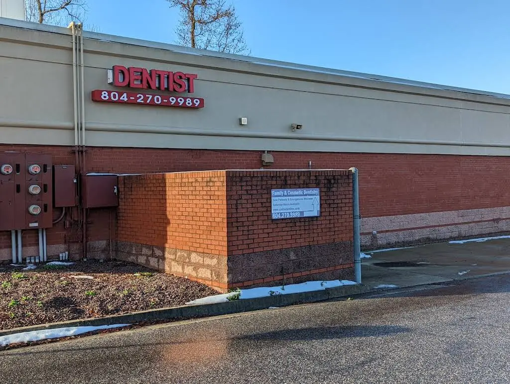 Happy Smiles Dental - Professional dental clinic exterior with modern facilities