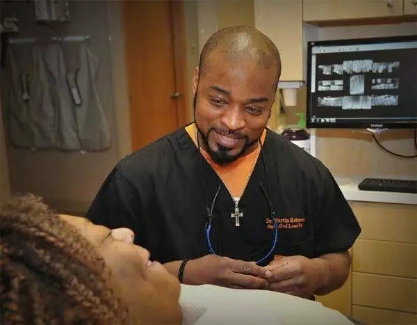 Maryville Family Dental - Professional dental clinic exterior with modern facilities