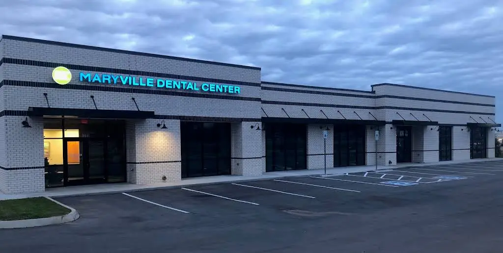 Maryville Dental Center - Professional dental clinic exterior with modern facilities