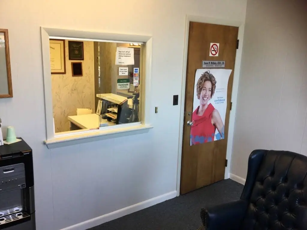 McKinley & Alexander Dentistry - Professional dental clinic exterior with modern facilities