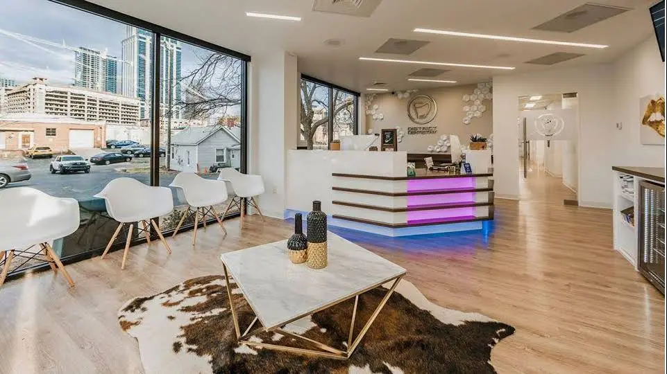 District Dentistry - Professional dental clinic exterior with modern facilities