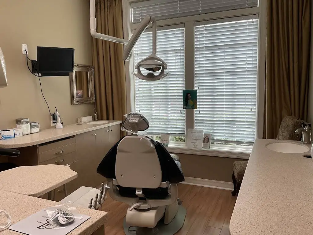 Amanda Beeker DDS PLLC - Professional dental clinic exterior with modern facilities
