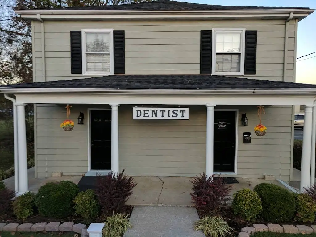 Michael E Krone & Associates - Professional dental clinic exterior with modern facilities