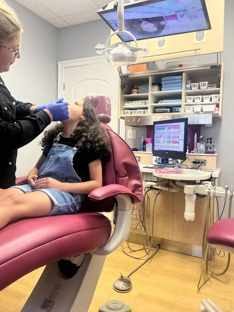 Sparkle Pediatric Dentistry - Professional dental clinic exterior with modern facilities