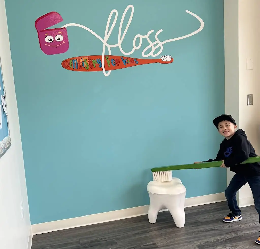 Floss Dentistry for Kids - Professional dental clinic exterior with modern facilities