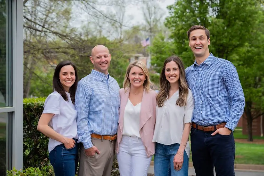Penterson & Booth Family and Cosmetic Dentistry - Professional dental clinic exterior with modern facilities