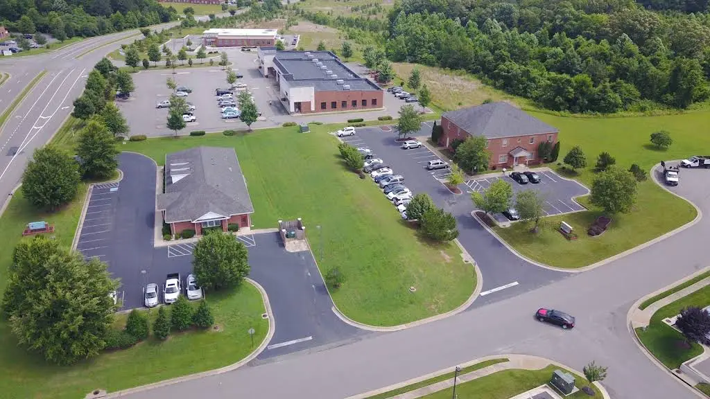 Elrod & Dunham Dentistry - Professional dental clinic exterior with modern facilities
