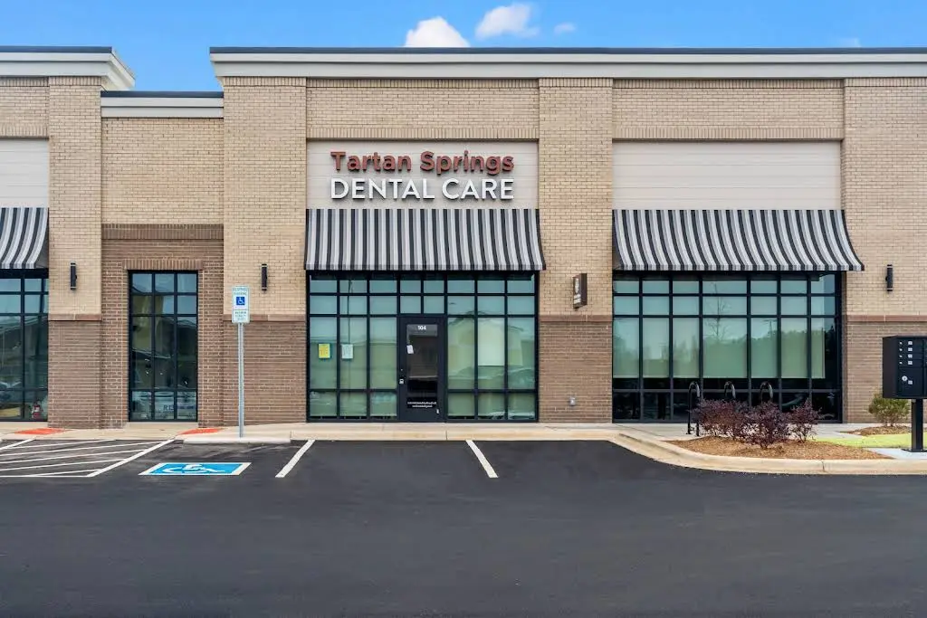 Tartan Springs Dental Care - Professional dental clinic exterior with modern facilities