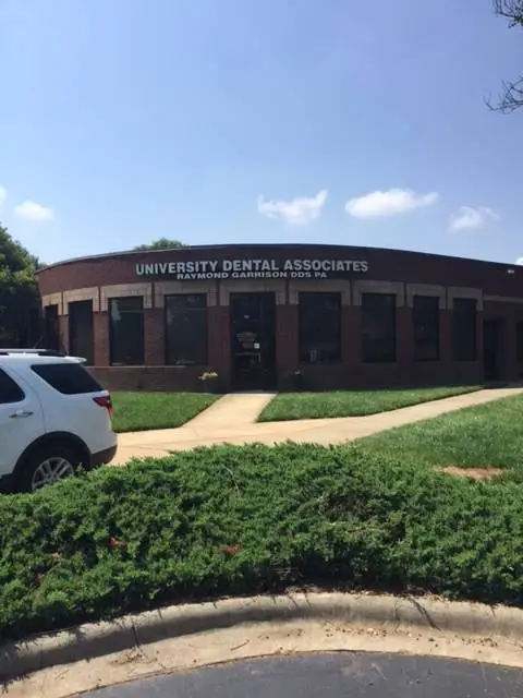 University Dental Associates Charlotte University - UDA1 - Professional dental clinic exterior with modern facilities