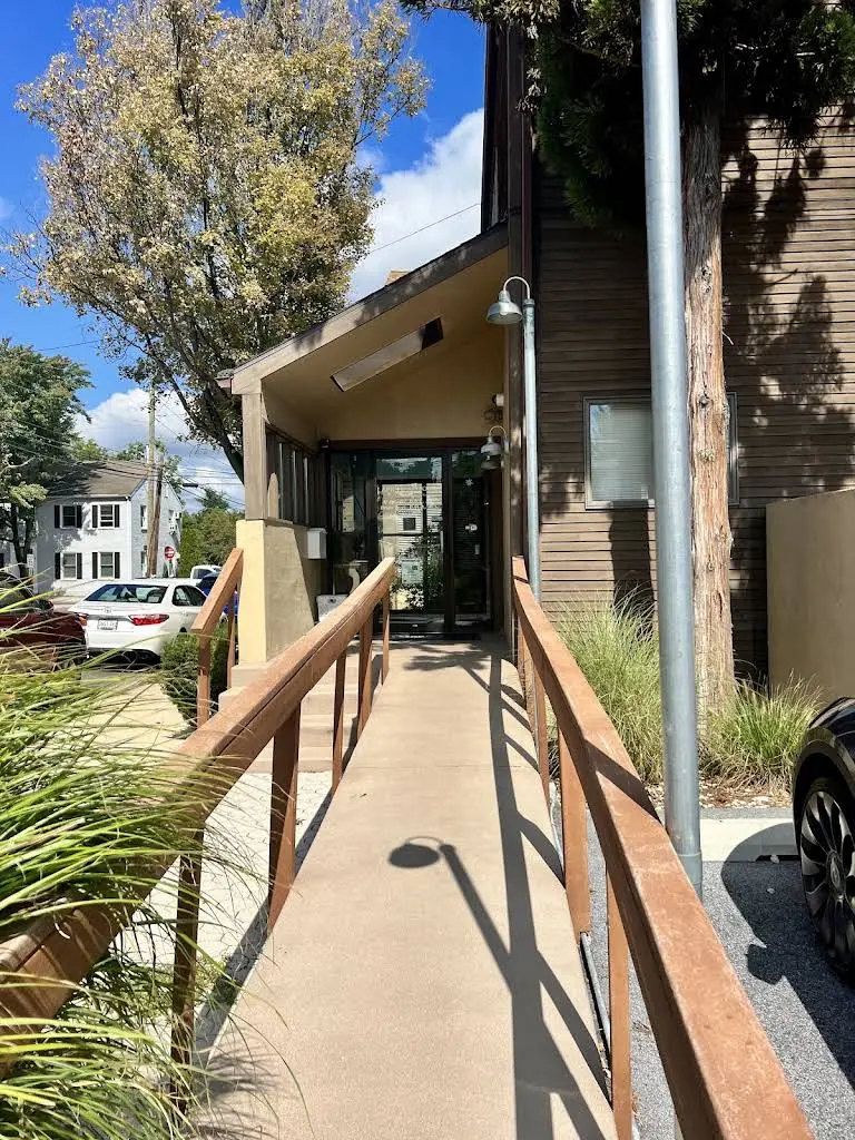 Straight Smile Studio - Professional dental clinic exterior with modern facilities