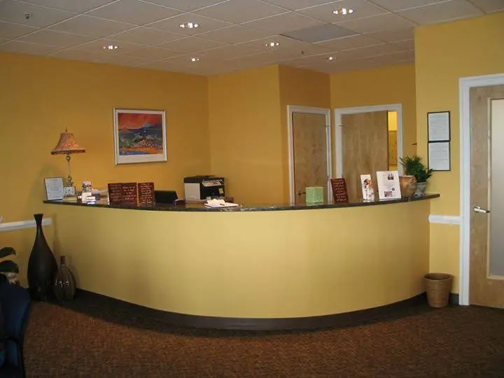 Anderson Orthodontics, Ltd. Colonial Heights - Professional dental clinic exterior with modern facilities