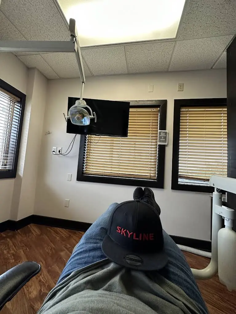 Modern Dentistry PC - Professional dental clinic exterior with modern facilities