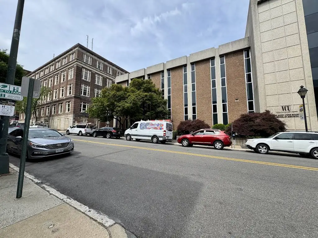 VCU School of Dentistry - Professional dental clinic exterior with modern facilities