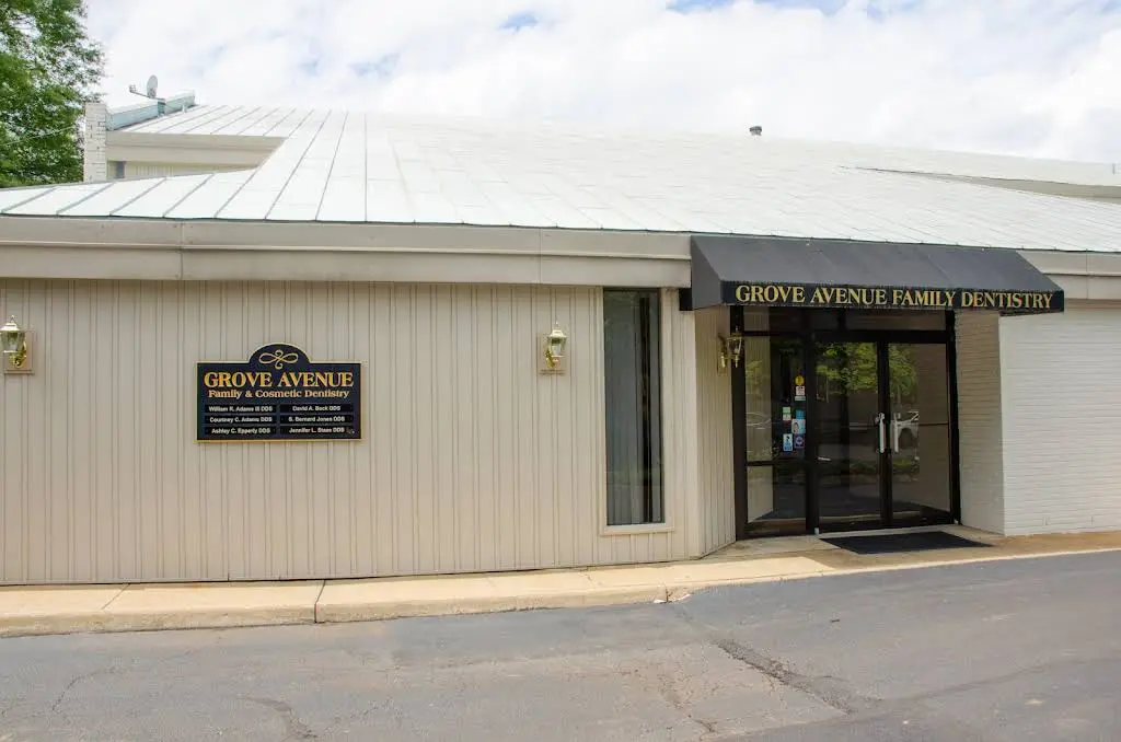 Grove Avenue Family & Cosmetic Dentistry - Professional dental clinic exterior with modern facilities