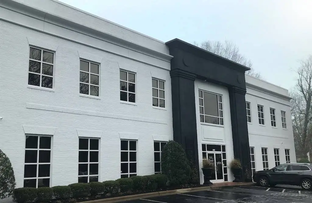 Charlotte Dental Implant Center - Professional dental clinic exterior with modern facilities