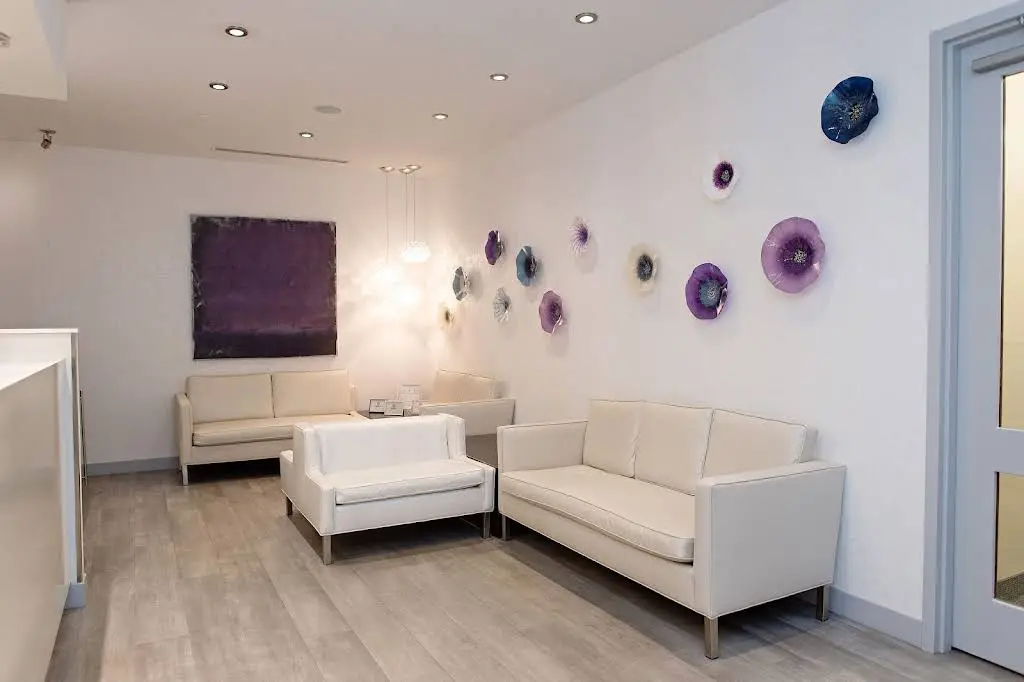 Ballantyne Endodontics - Professional dental clinic exterior with modern facilities