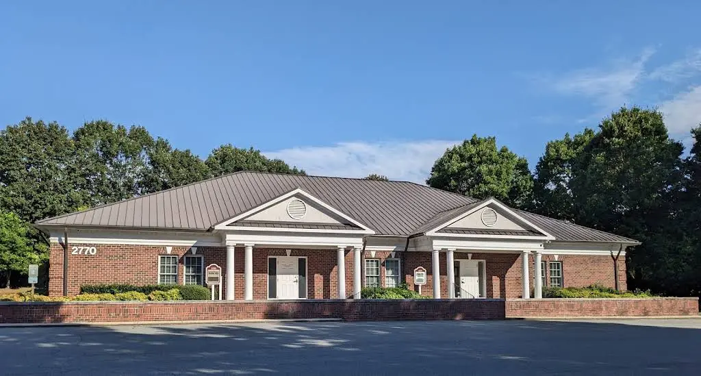 Phillippi and Kwon Dentistry - Professional dental clinic exterior with modern facilities