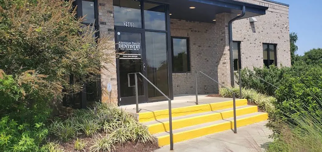 Alamance Family Dentistry - Professional dental clinic exterior with modern facilities