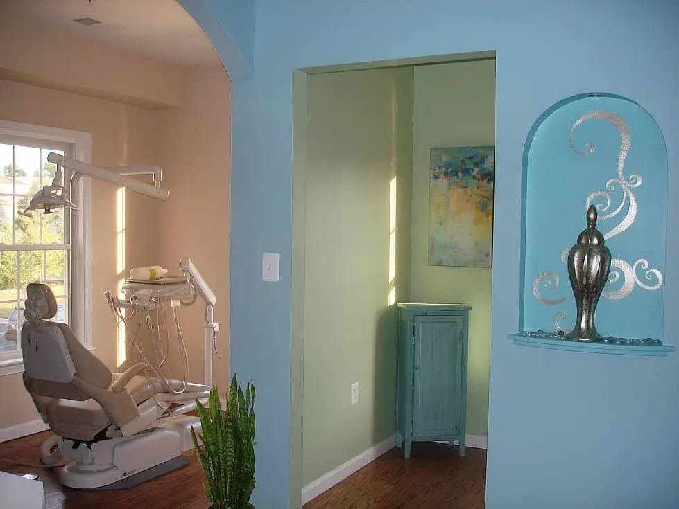Urbana Dental Spa - Professional dental clinic exterior with modern facilities