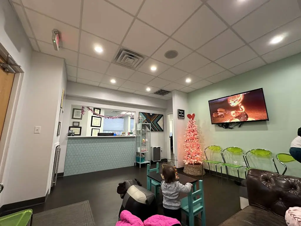 Bitty Bites Pediatric Dentistry - Professional dental clinic exterior with modern facilities