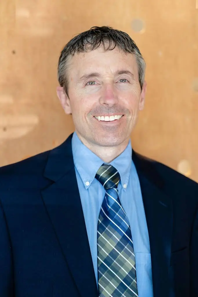 Ronald Mamrick, DDS, PC - Professional dental clinic exterior with modern facilities