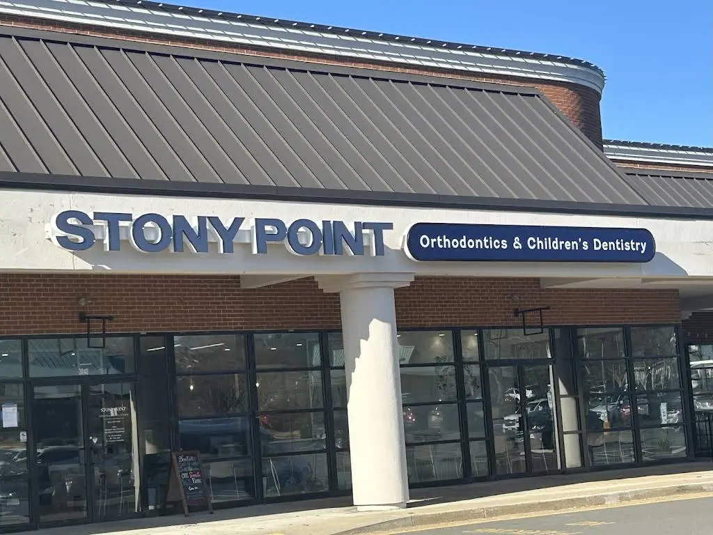 Stony Point Orthodontics & Children’s Dentistry - Professional dental clinic exterior with modern facilities