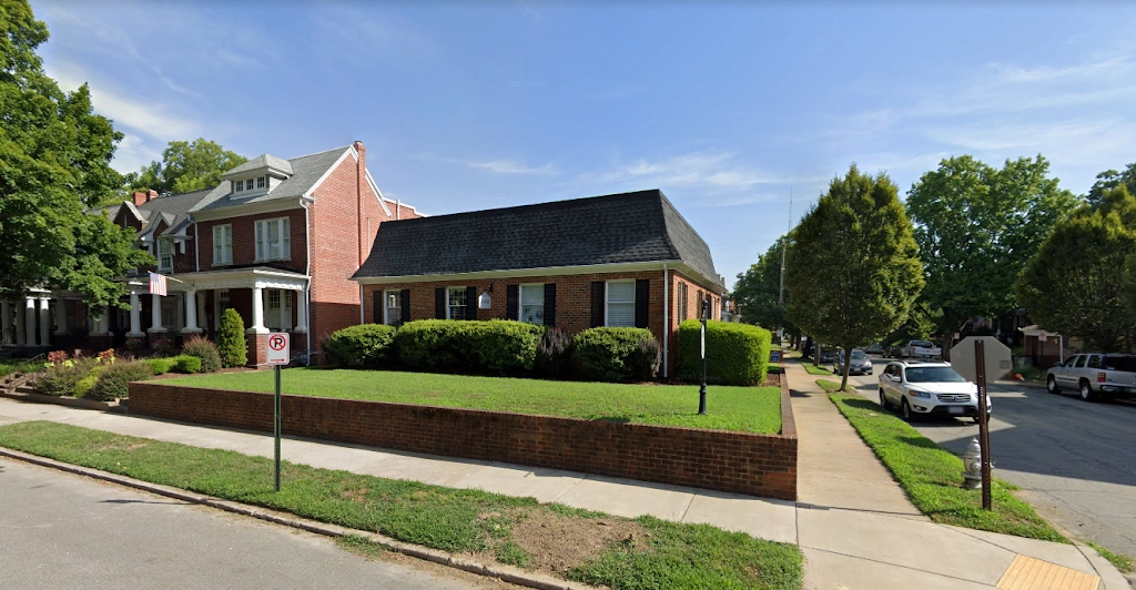 Grove Avenue Smiles - Professional dental clinic exterior with modern facilities