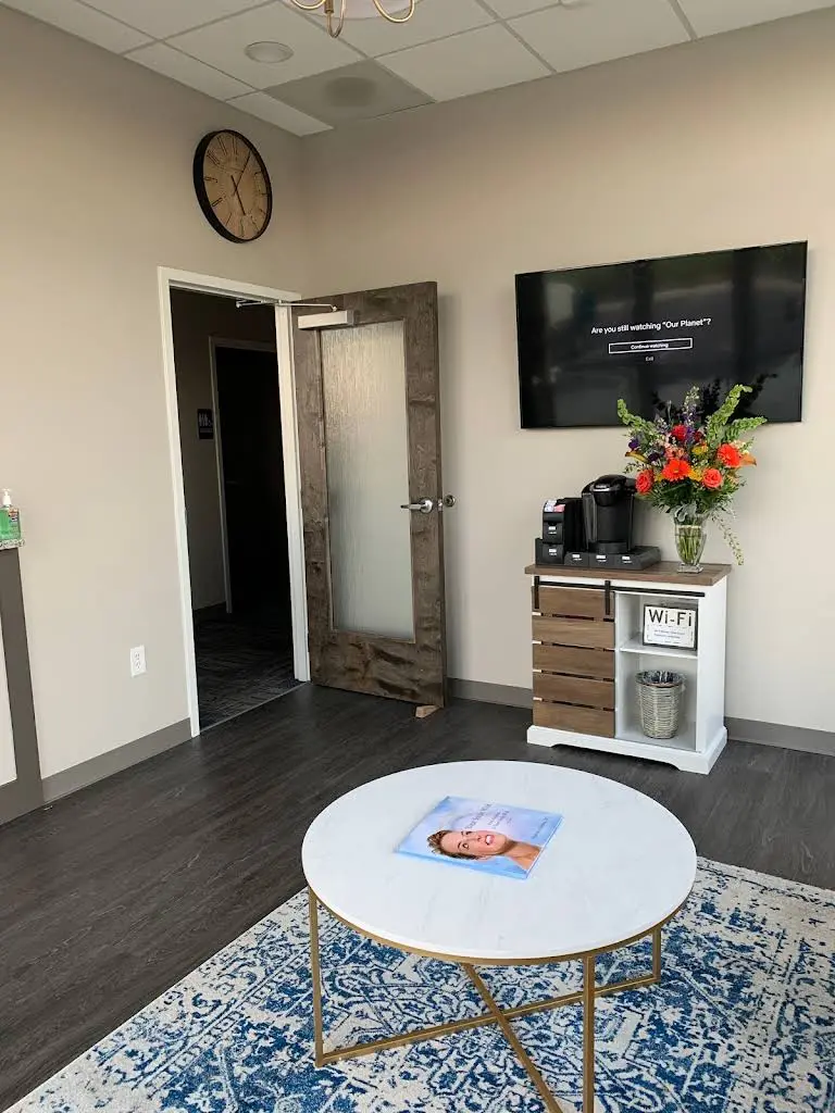 Vista Family Dentistry - Professional dental clinic exterior with modern facilities