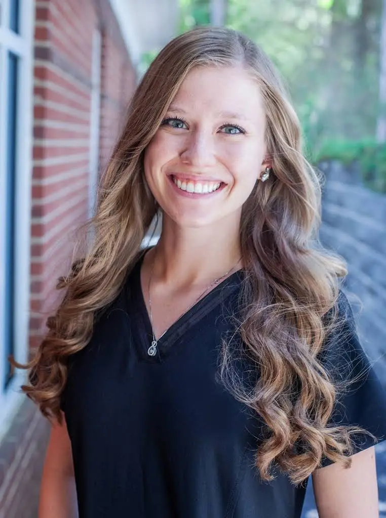 J. Michael Bellamy, DDS - Professional dental clinic exterior with modern facilities
