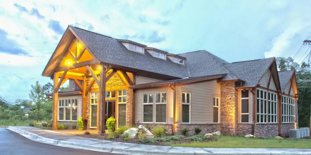 Forrest and Forrest Family Dentistry - Professional dental clinic exterior with modern facilities