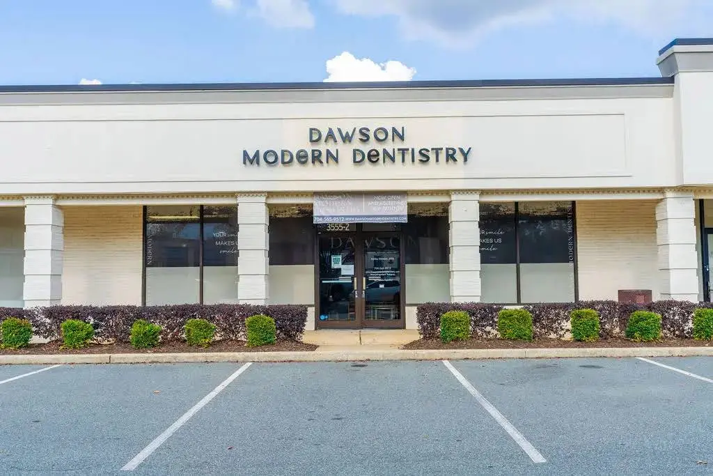 Dawson Modern Dentistry - Matthews - Professional dental clinic exterior with modern facilities