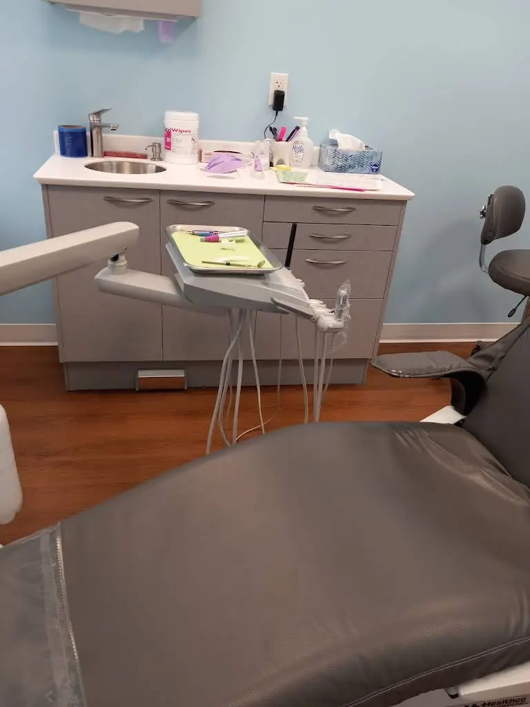 McMillen Dental, LLC - Professional dental clinic exterior with modern facilities