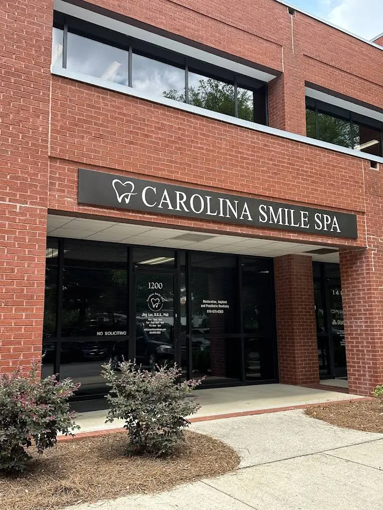 Carolina Smile Spa - Professional dental clinic exterior with modern facilities