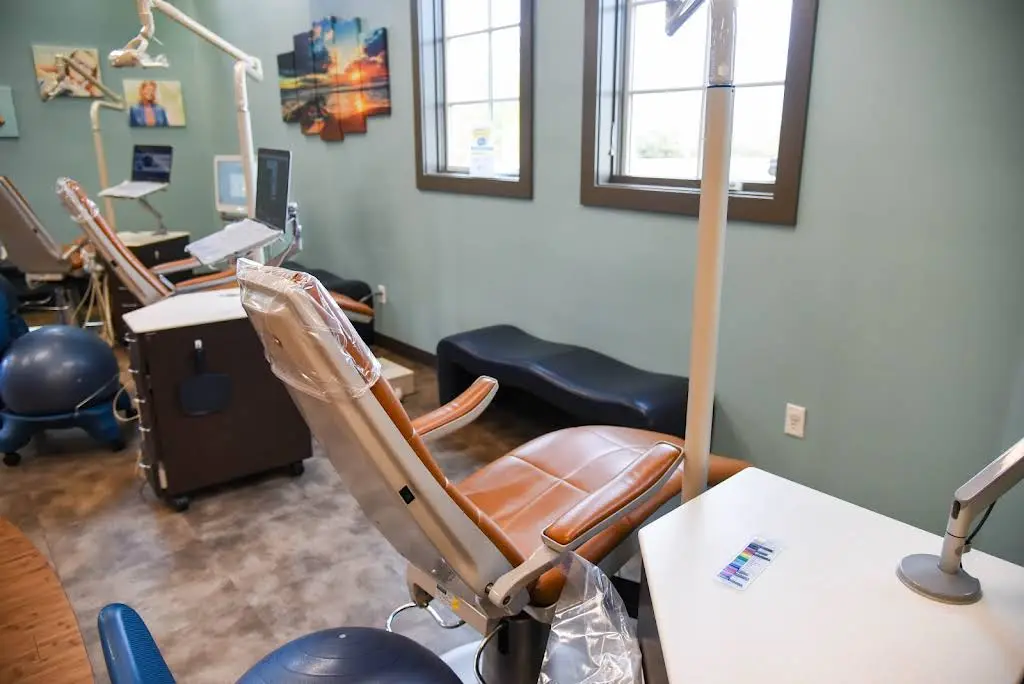 Holbert Family Orthodontics - Professional dental clinic exterior with modern facilities