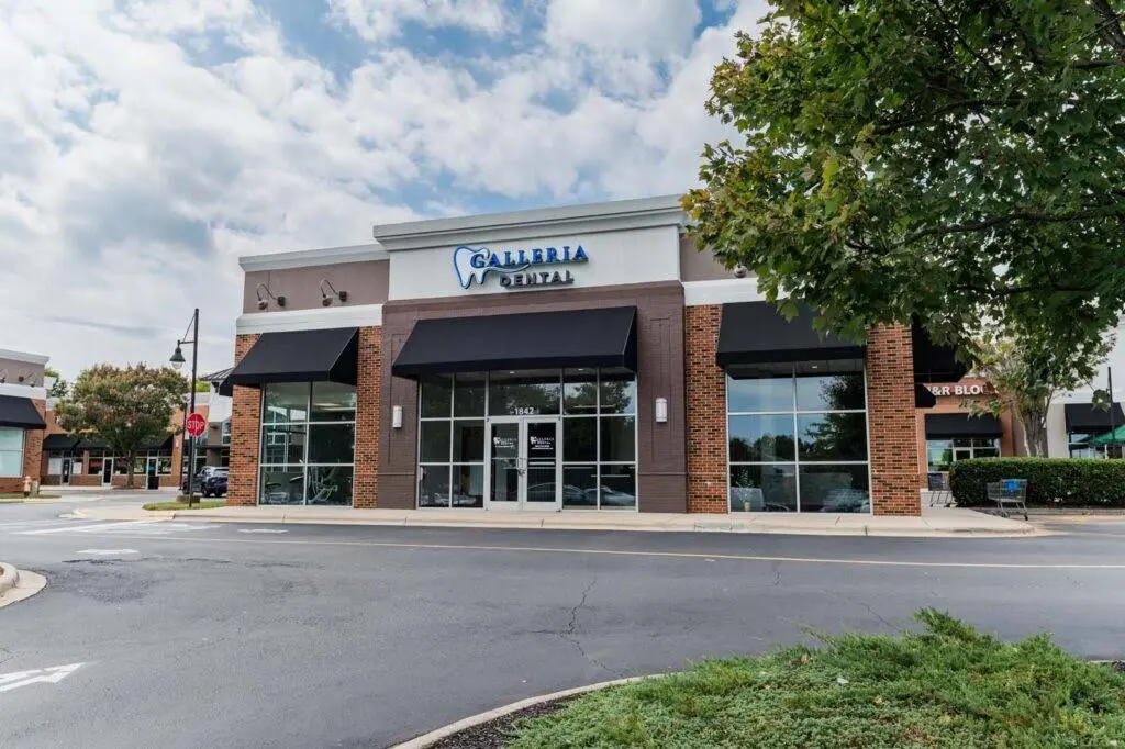 Galleria Dental - Professional dental clinic exterior with modern facilities