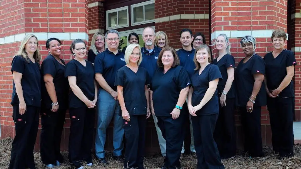 Caldwell, Bills, Petrilli & West Dentistry - Professional dental clinic exterior with modern facilities